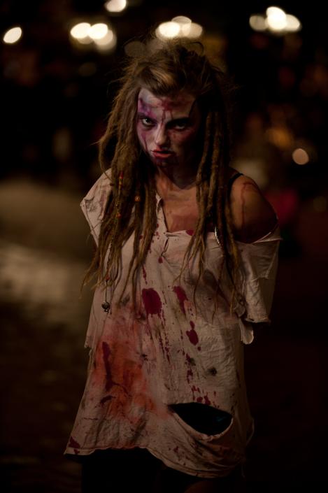 seven-billion-zombies-01